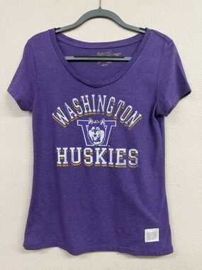 University of Washington Huskies Tee Shirt UW Women’s Size Large Retro Brand